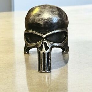 Edgy Stainless Steel Punisher Skull Ring - Bold Rock Style Fashion Jewelry